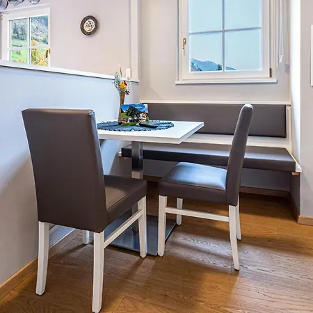 Alpen Living 1 Stock Klein Apartment