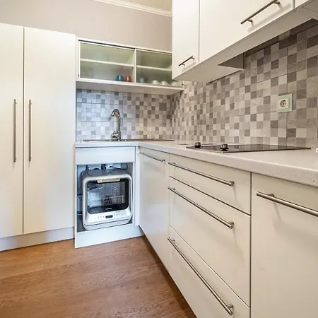 Alpen Living 1 Stock Klein Apartment